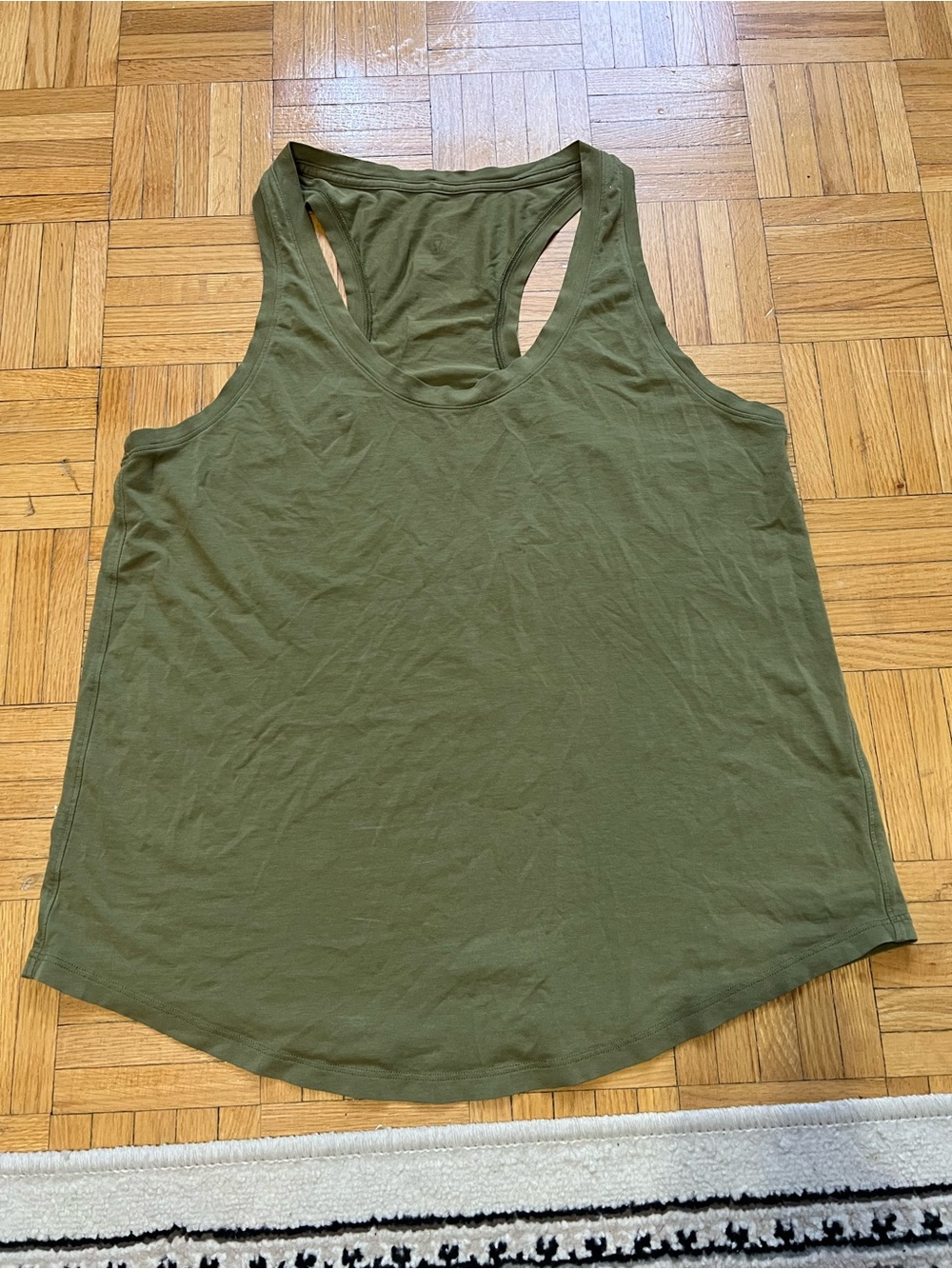Lululemon tank